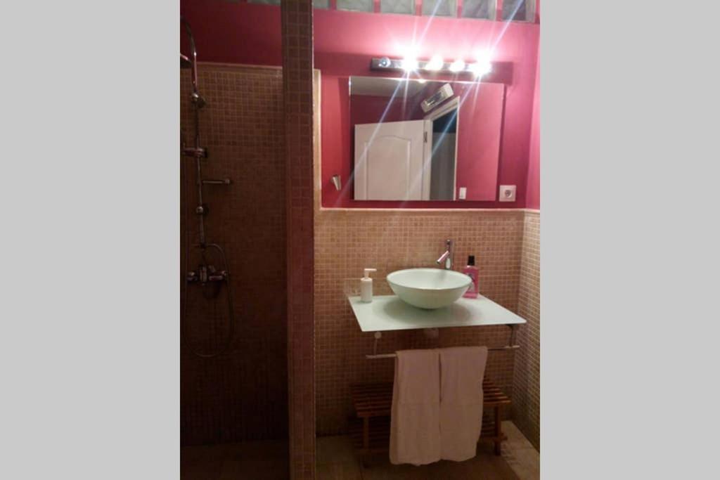 Sevilla ,piso completo en buena zona,Wifi y aparcamiento Exterior foto