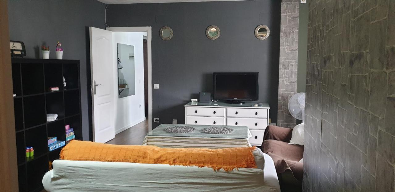 Sevilla ,piso completo en buena zona,Wifi y aparcamiento Exterior foto